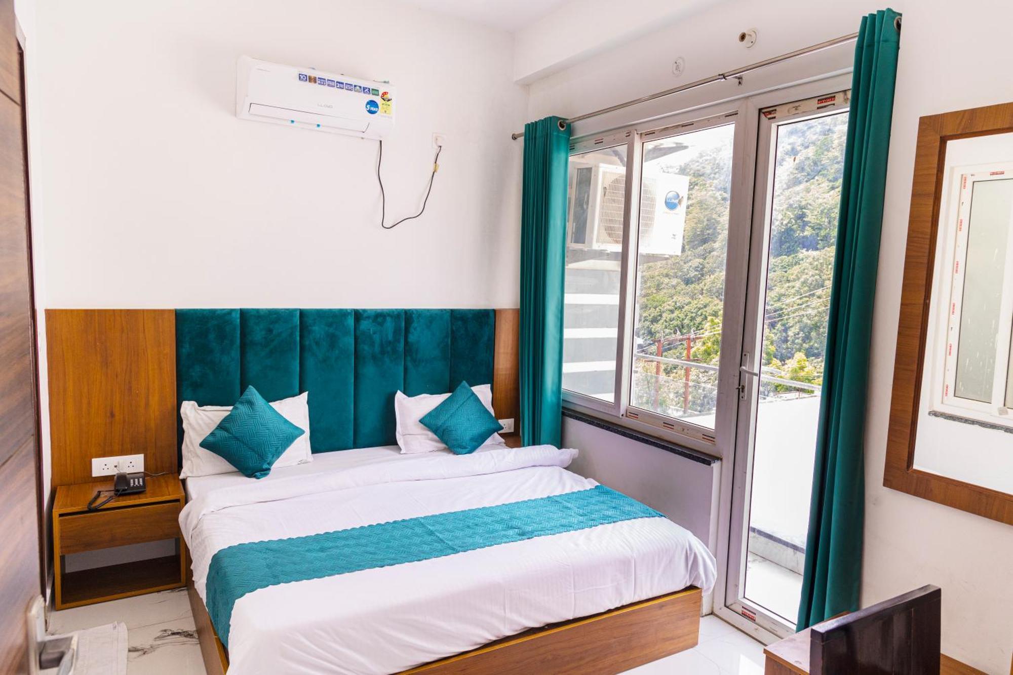Hotel Parth Inn リシケーシュ エクステリア 写真